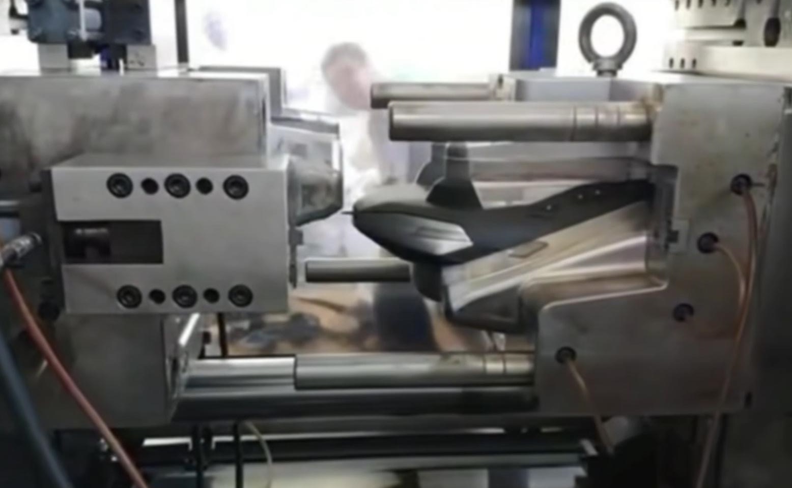 high precision plastic injection molding and PPO Material Properties