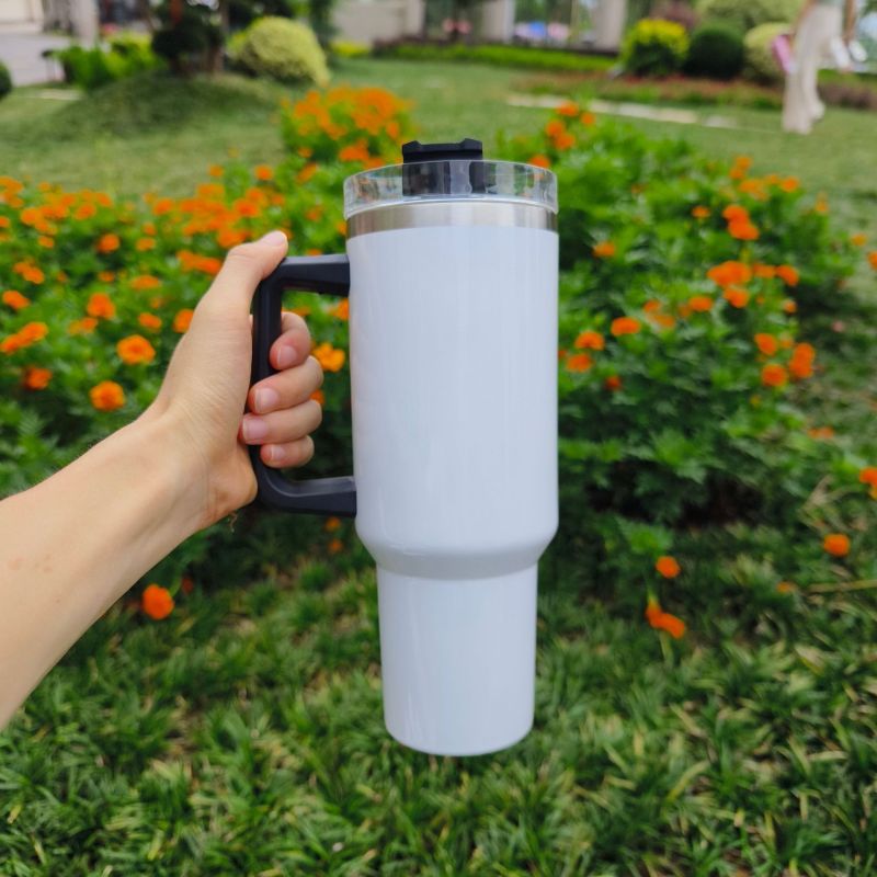 China RTS 40oz Sublimation Mug with Colored Handle Free Shipping (12pcs/25pcs)