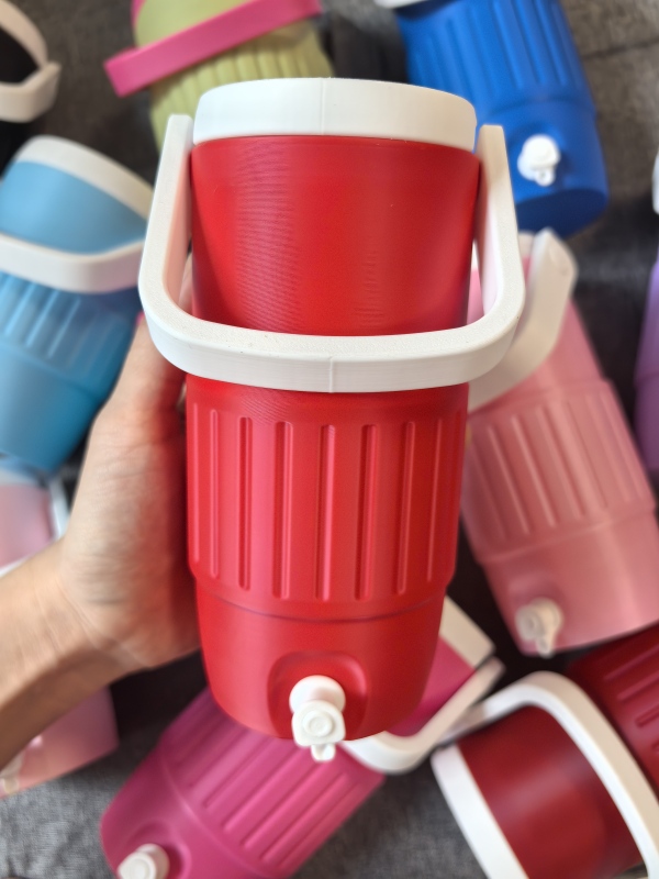 New China RTS 12oz/16oz 3d Printed Sideline Can Cooler Holder  Dispenser Portable Retro Mini Insulated Can Cooler With Spout Free Shipping (25PCS)
