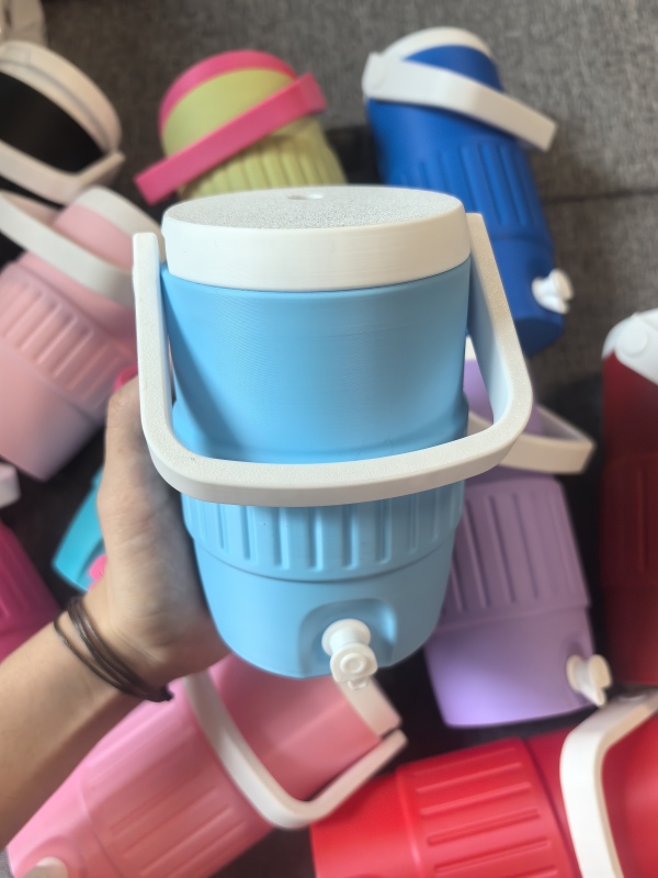 New China RTS 12oz/16oz 3d Printed Sideline Can Cooler Holder  Dispenser Portable Retro Mini Insulated Can Cooler With Spout Free Shipping (25PCS)