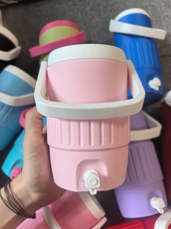 New China RTS 12oz/16oz 3d Printed Sideline Can Cooler Holder  Dispenser Portable Retro Mini Insulated Can Cooler With Spout Free Shipping (25PCS)