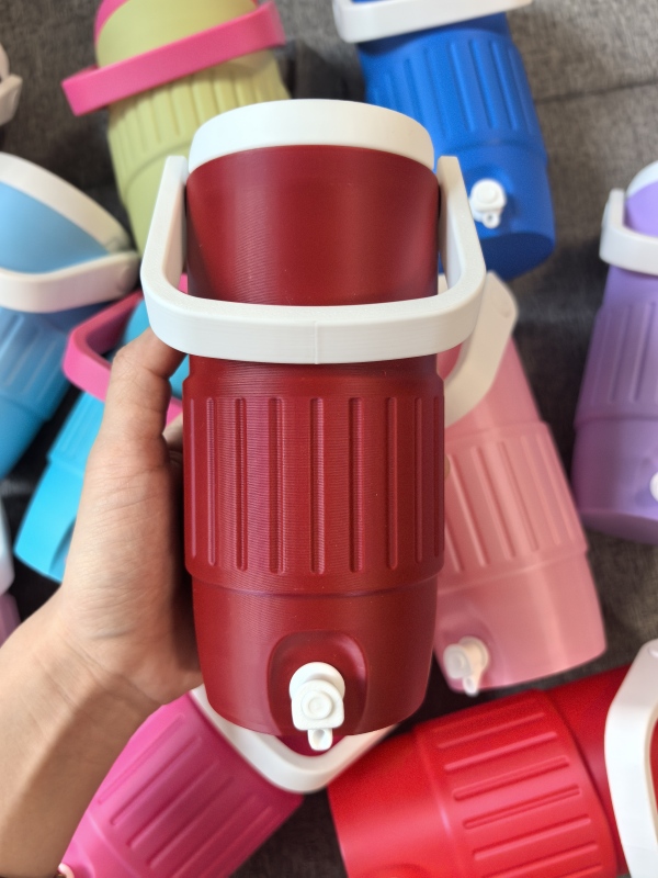 New China RTS 12oz/16oz 3d Printed Sideline Can Cooler Holder  Dispenser Portable Retro Mini Insulated Can Cooler With Spout Free Shipping (25PCS)