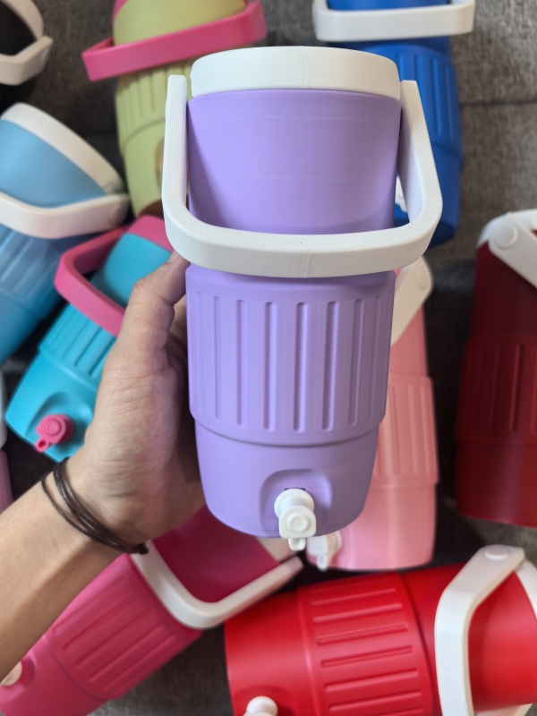New China RTS 12oz/16oz 3d Printed Sideline Can Cooler Holder  Dispenser Portable Retro Mini Insulated Can Cooler With Spout Free Shipping (25PCS)