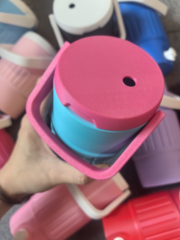 New China RTS 12oz/16oz 3d Printed Sideline Can Cooler Holder  Dispenser Portable Retro Mini Insulated Can Cooler With Spout Free Shipping (25PCS)