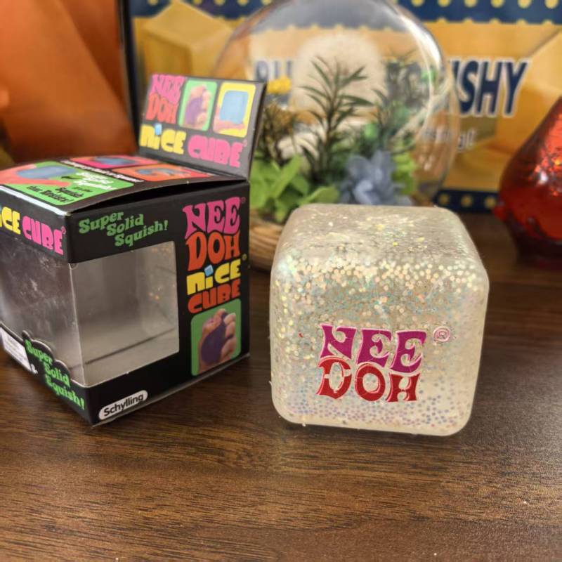 Hot Selling Needoh Glow in the Dark Squishy Toy Nice Cubes Squeeze Toy Free Shipping (20pcs/40pcs)