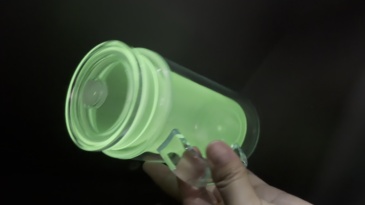 New China Warehouse 16oz Glow in the Dark Acrylic Snow Globe Tumbler Per Drilled Hole Snow Globe Bottle Cups Free Shipping (25PCS)
