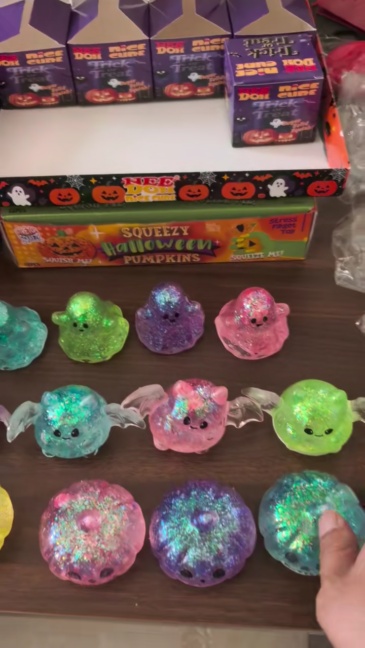 Hot Selling Nee Halloween Squishy Squeeze Toy Gift for Halloween Comes with Gift Box Free Shipping (12pcs/24pcs)