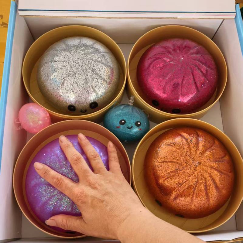 15cm 25cm Jumbo Dumplings with Mystery Box Steamer Basket Giant Dumplings Squeeze Squishy Toy Free Shipping (8pcs)