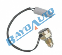 BRAKE SWITCH  HILUX LN85/LN145 87-05