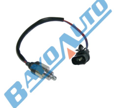 BRAKE SWITCH L200 99-06 4X4