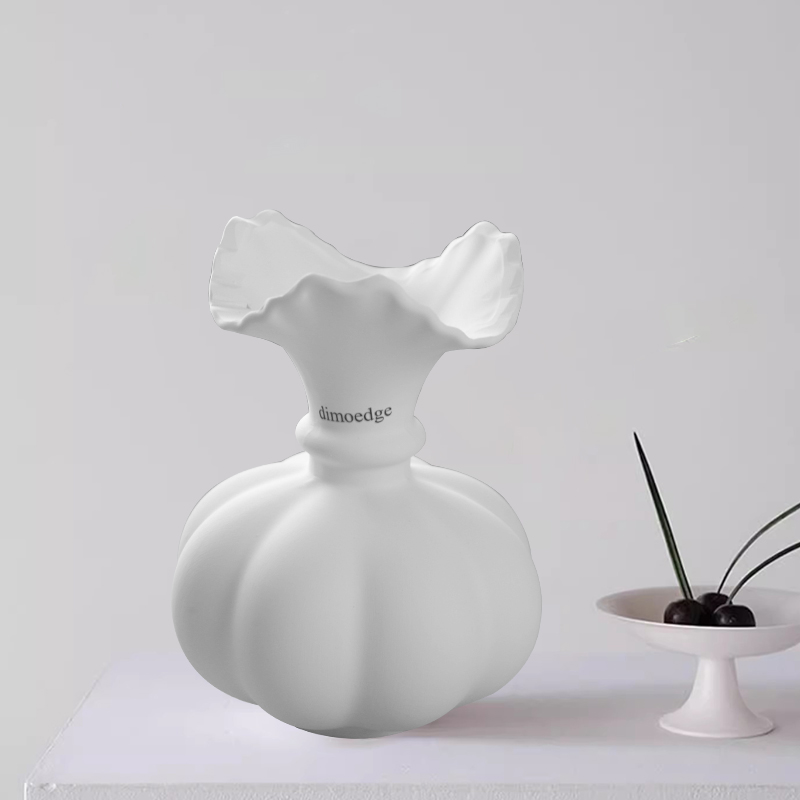 French Embossed Ceramic Vase – Elegant Flower Arrangement Decor for Living Room