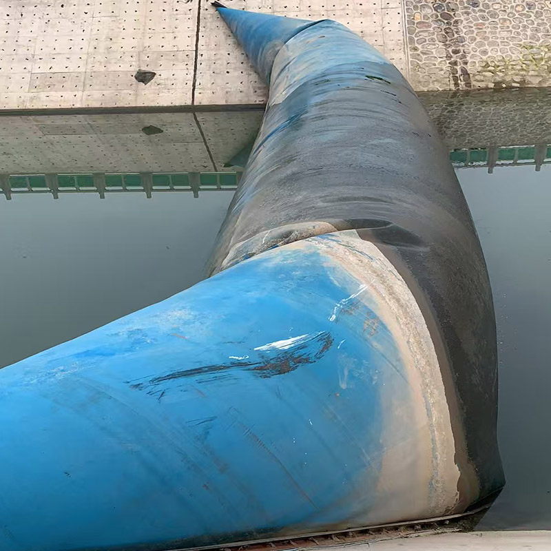 Coussin gonflable en caoutchouc