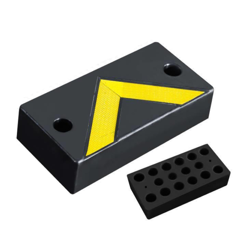 Cache-espace entre le comptoir de la cuisinière