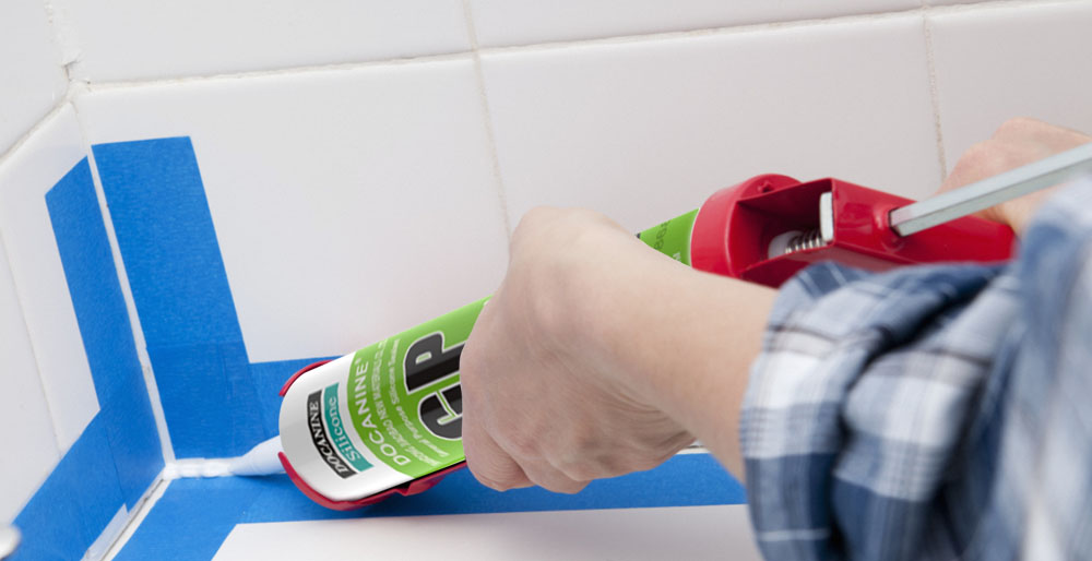 Application of Acid Silicone Sealant in Bathroom