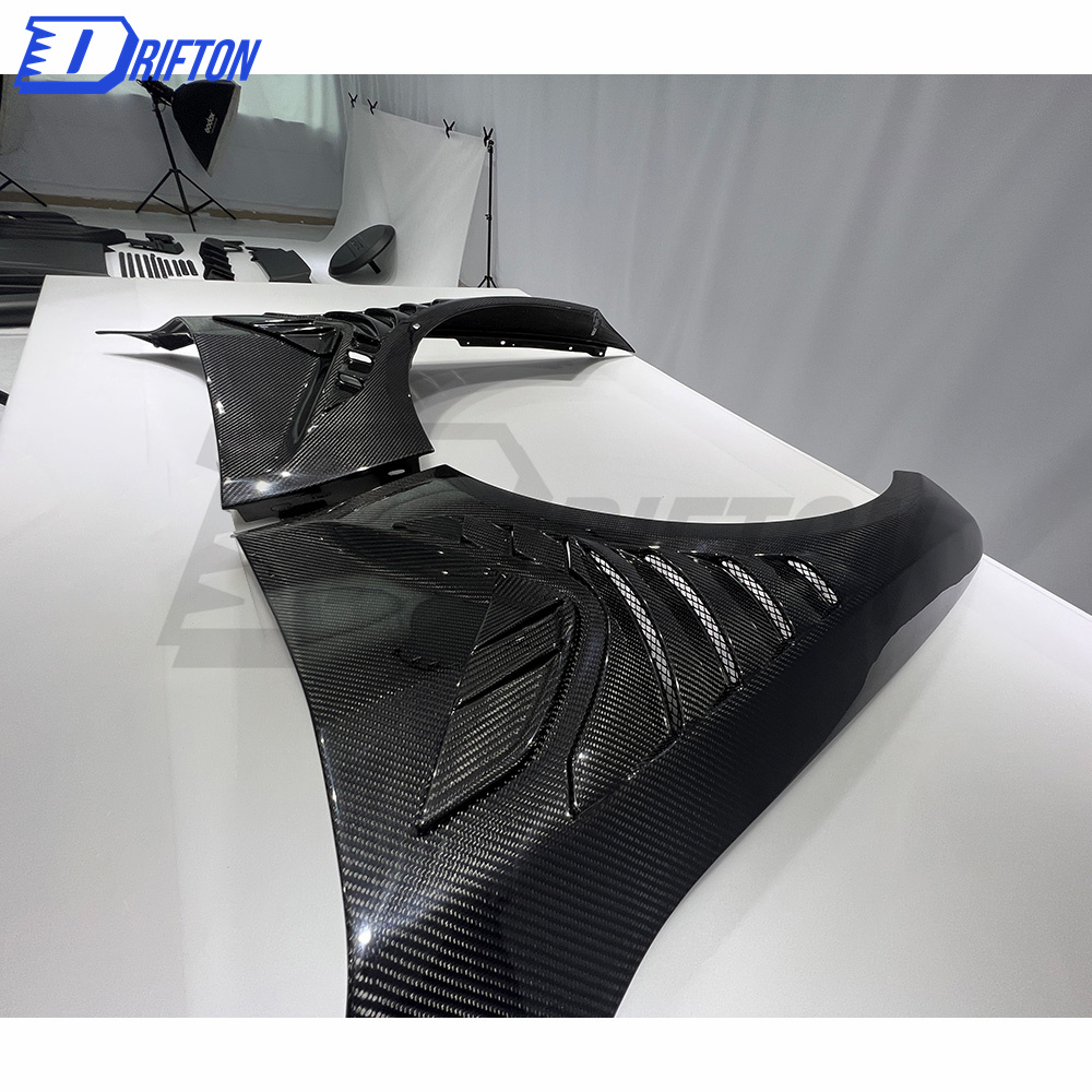 BMW M4 G82 Carbon Fiber Front Fenders Replacement
