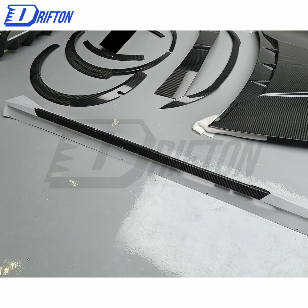 SD Style Dry Carbon Fiber Side Skirt (Add on ) For Tesla Model Y 2020-2021