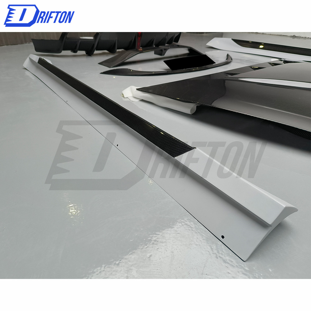 SD Style Dry Carbon Fiber Side Skirt (Add on ) For Tesla Model Y 2020-2021