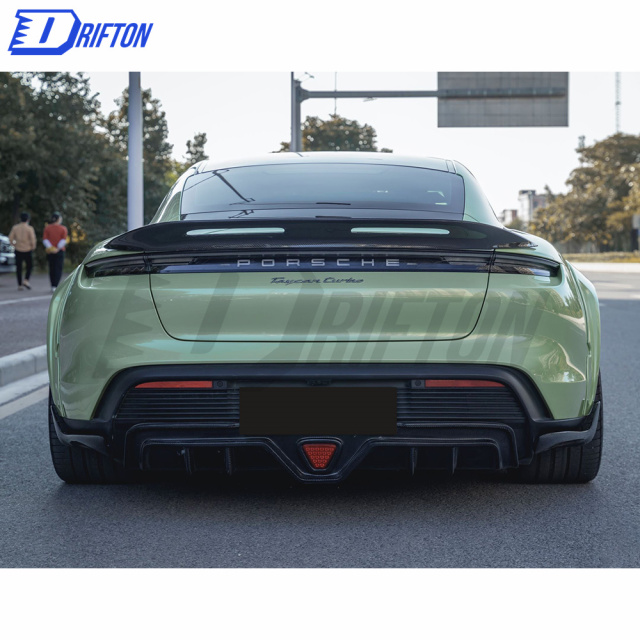 CMST Style Carbon Fiber Rear Diffuser For Porsche Taycan Turbo 2019-2020