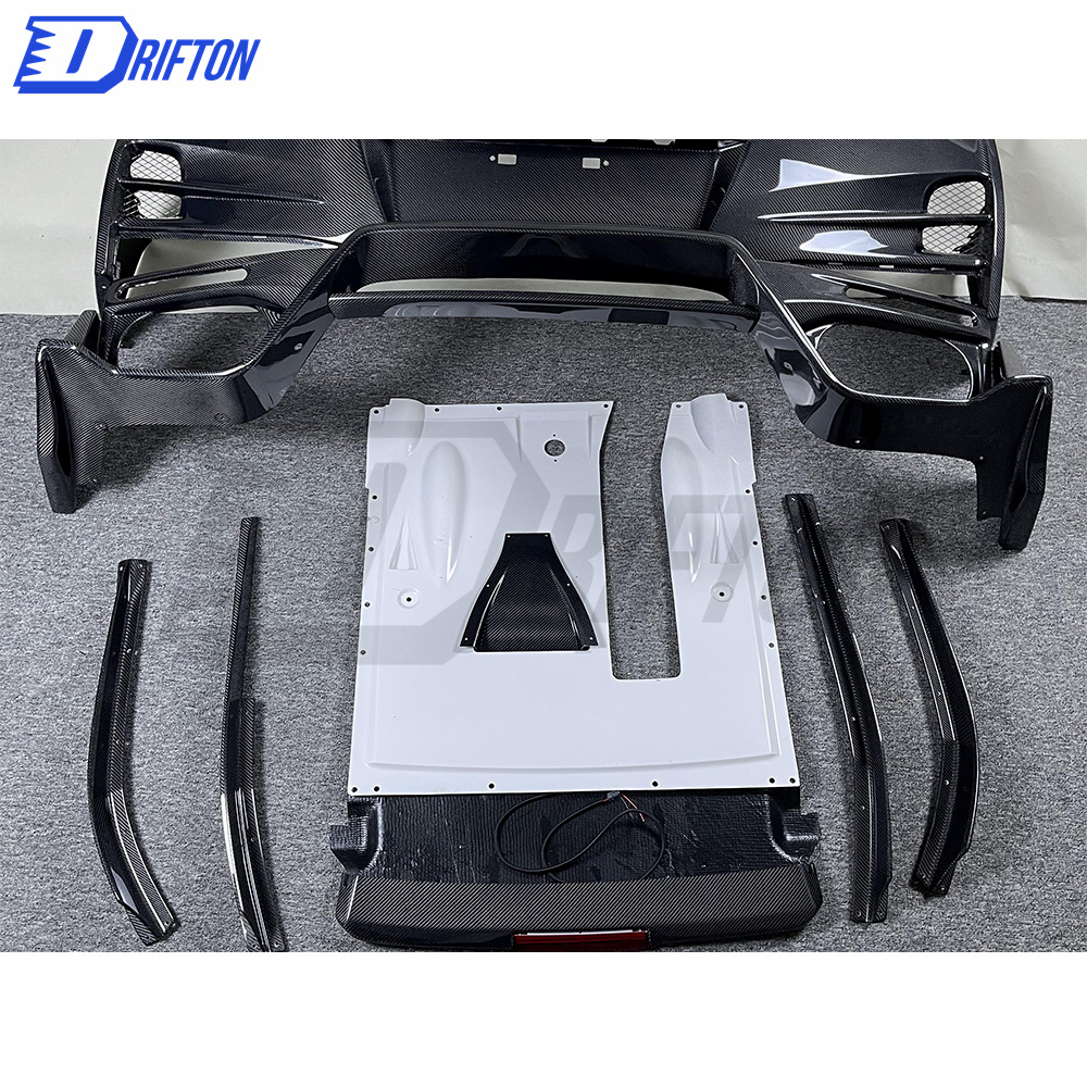 TopSecret-Style Partial Carbon Fiber Rear Diffuser For Nissan R35 GTR 2017-2019