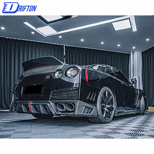 CMST V2 Style Half Carbon Fiber Rear Bumper With Diffuser For Nissan R35 GTR 2008-2023
