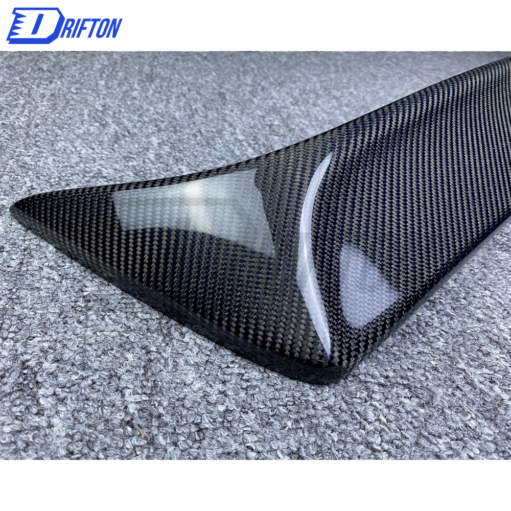A Style Carbon Fiber Roof Spoiler For Alfa Romeo Giulia 2016-2018