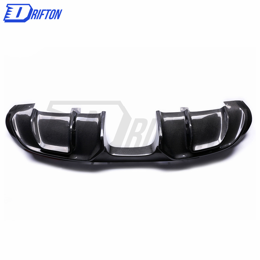 Carbon Fiber Rear Diffuser (Mid-tips) For Alfa Romeo Giulia Base Ti 2016-2018