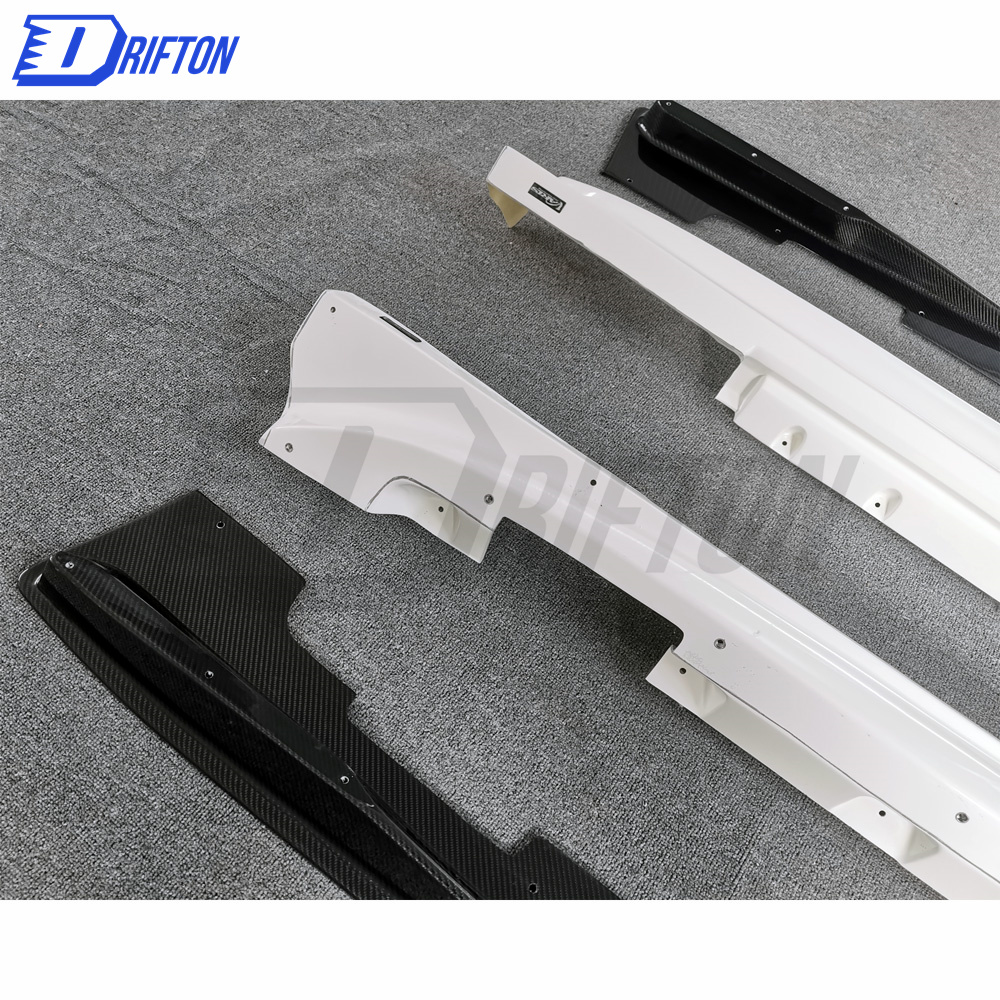 Varis MY19 Style Partial Carbon Fiber Side Skirt With Underboard For Nissan R35 GTR 2017-2019