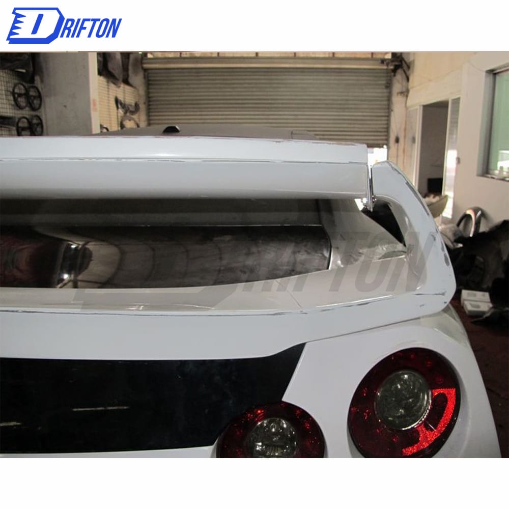 Amuse Style Half Carbon Fiber Rear Spoiler For Nissan R35 GTR 2008-2019