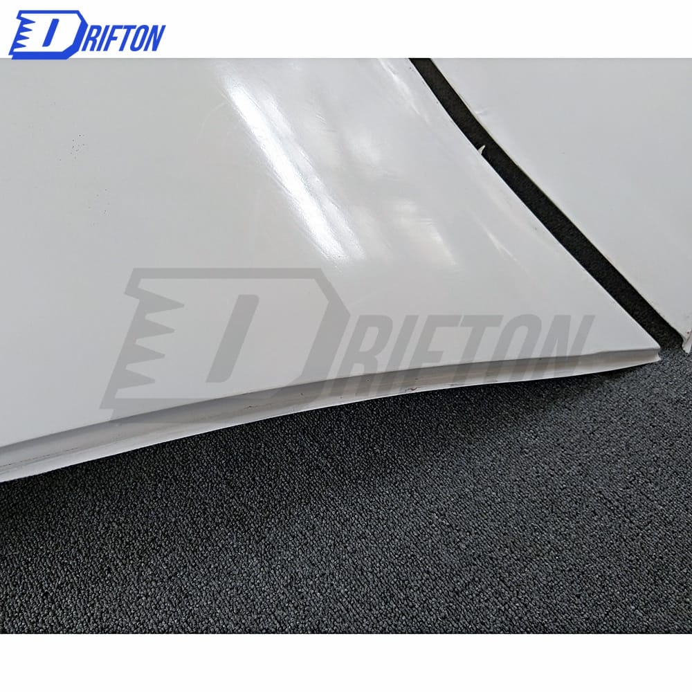 OEM Style Glass Fiber Rear Fender (replacement) For Nissan R35 GTR 2008-2016