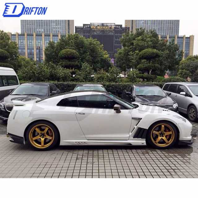 Varis MY14 Style Half Carbon Fiber Side Skirt For Nissan R35 GTR 2008-2019