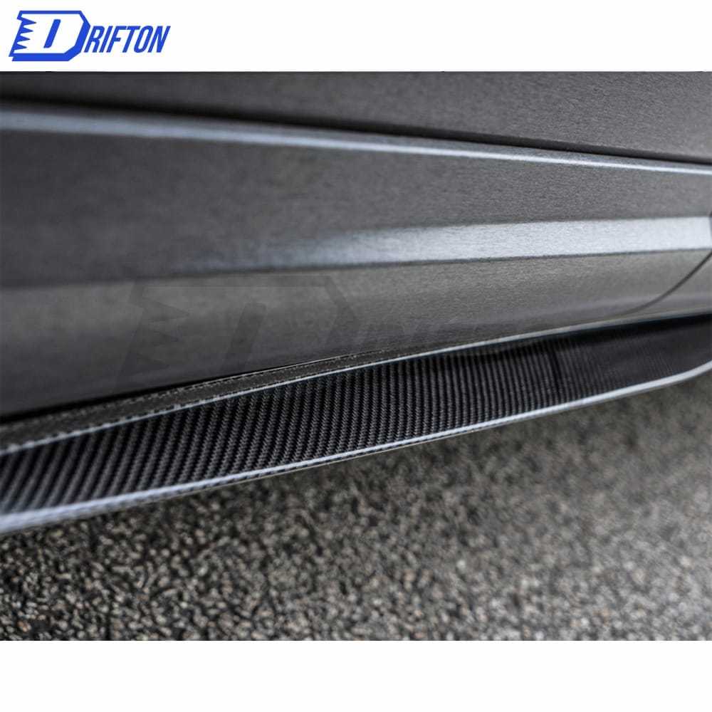PakTechz Style Carbon Fiber Side Skirt For Maserati Levante 2016-2020