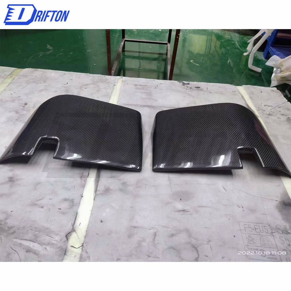OKING Style Carbon Fiber Roof Spoiler For Land Rover Defender 2020-2023