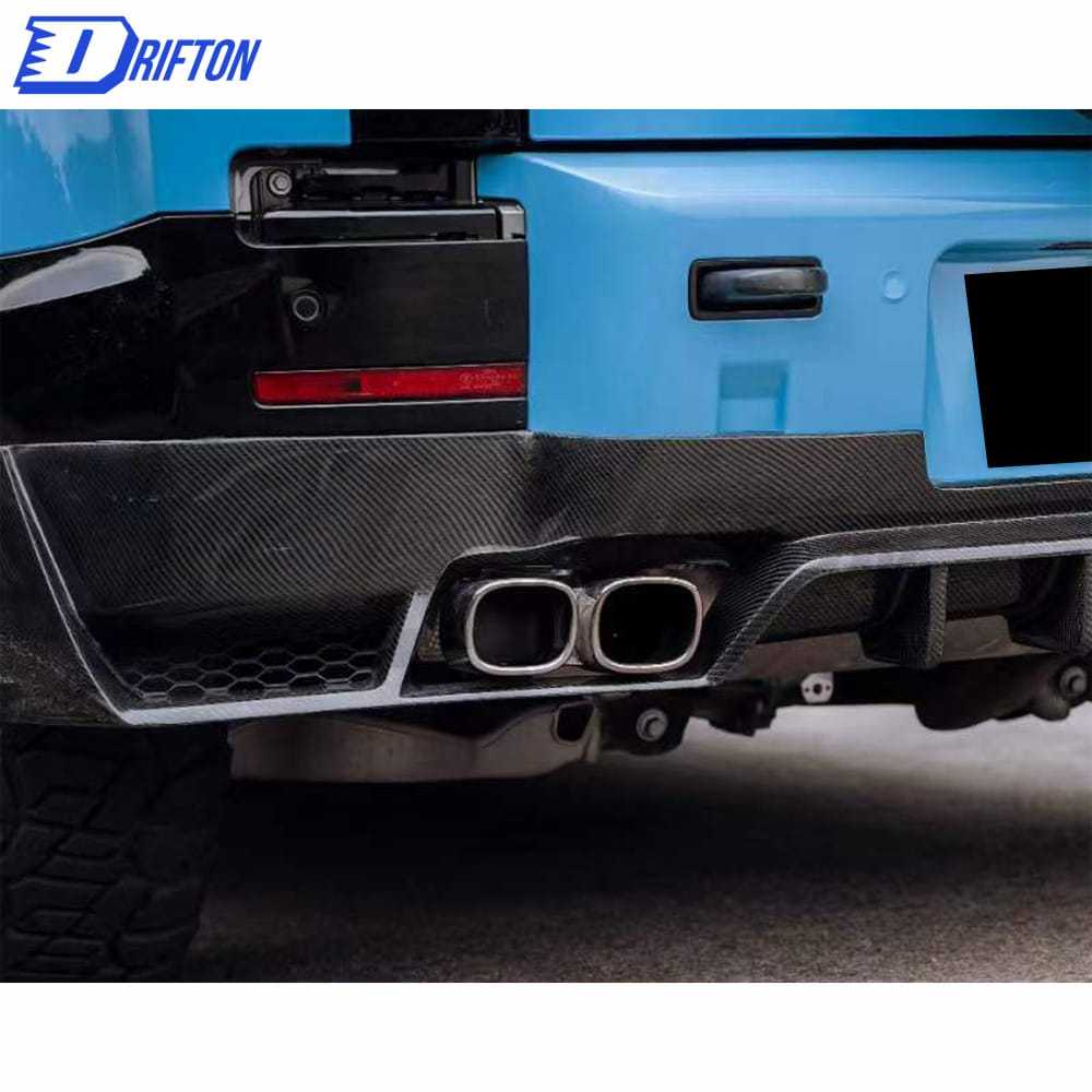 Oking Style Carbon Fiber Rear DIffuser With Exhaust tips For Land Rover Defender 2020-2023