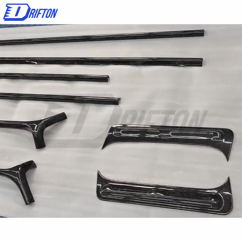 Mansory Style Dry Carbon Fiber D Pillar Vent Trim For Mercedes Benz G-Class W464 G500 AMG G63 2018-2020