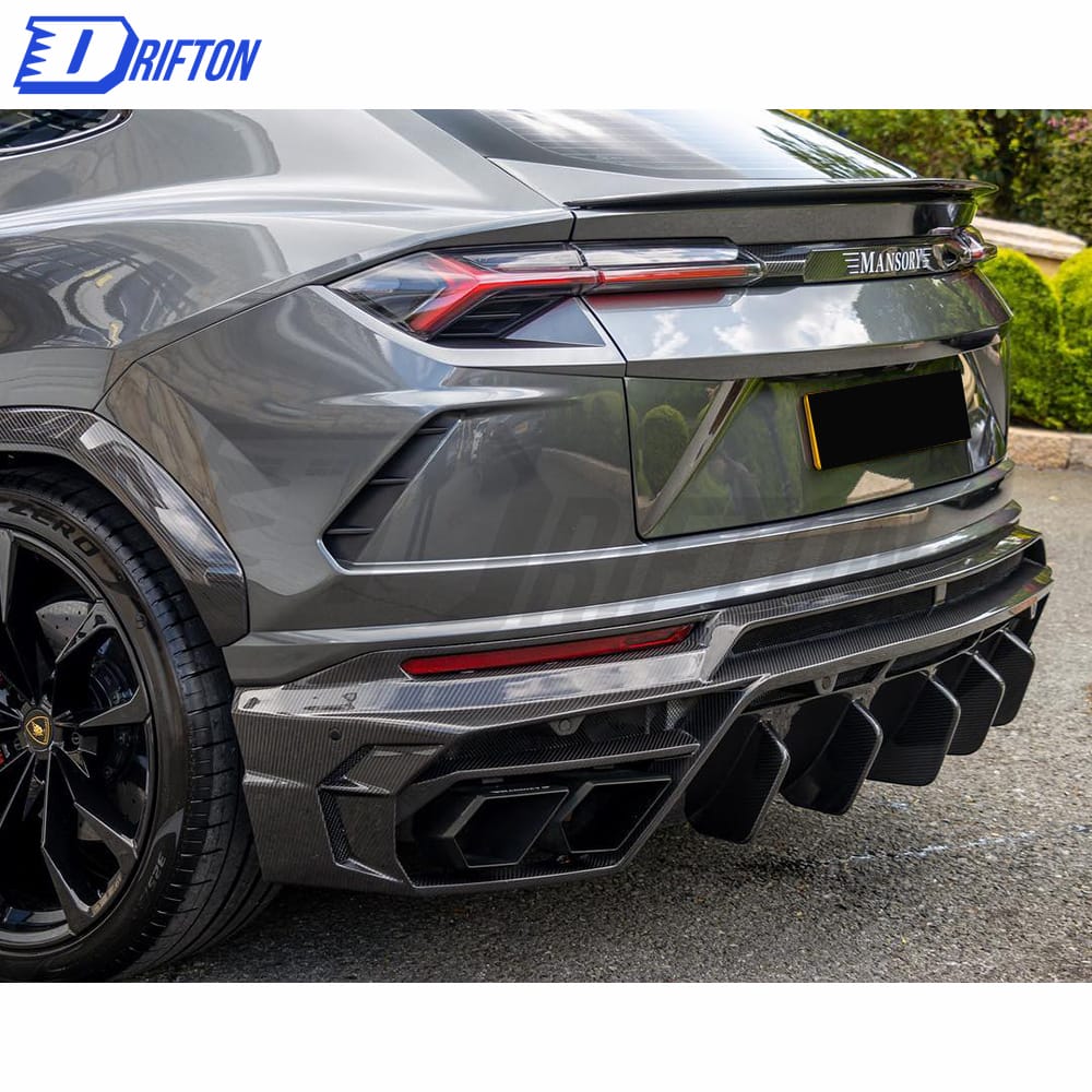Mansory Style Dry Carbon Fiber Rear Diffuser With Exhaust Tips For URUS