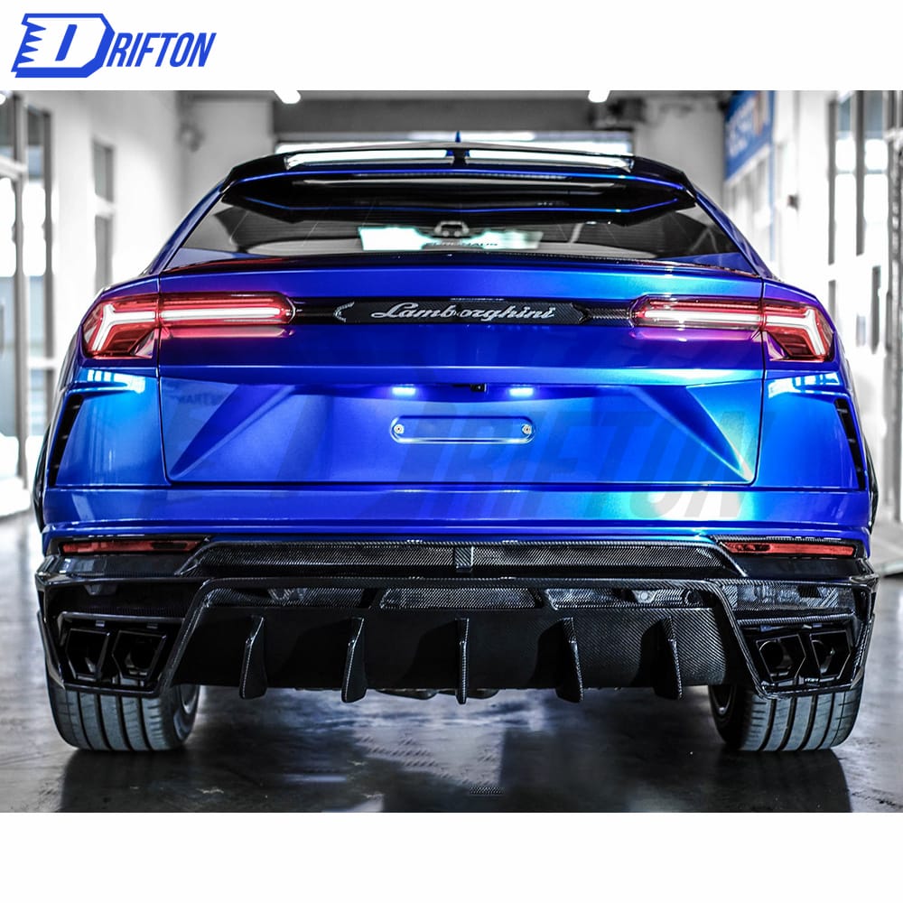 Mansory Style Dry Carbon Fiber Rear Diffuser With Exhaust Tips For URUS