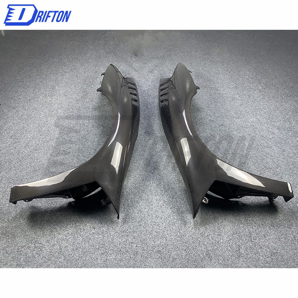 Vents Style Dry Carbon Fiber Fenders For Lamborghini Aventador LP700-4 2011-2015