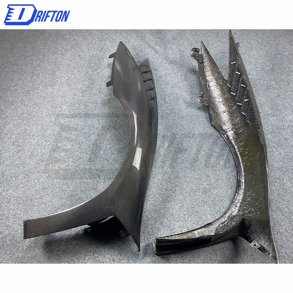 Vents Style Dry Carbon Fiber Fenders For Lamborghini Aventador LP700-4 2011-2015