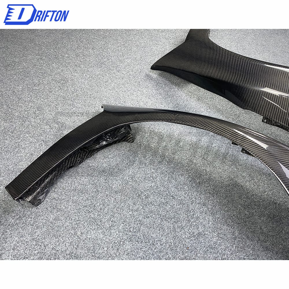 Vents Style Dry Carbon Fiber Fenders For Lamborghini Aventador LP700-4 2011-2015