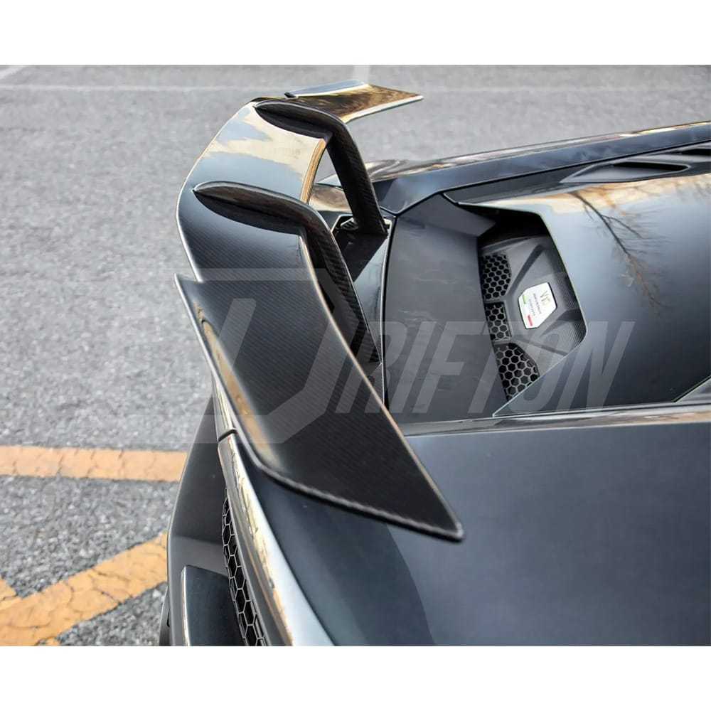 Novi Style Dry Carbon Fiber Spoiler For Lamborghini Huracan EVO 2014-2018