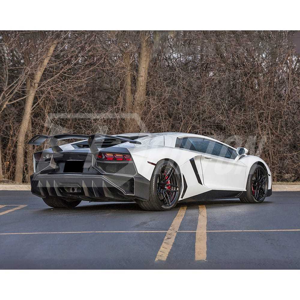 SV Style Dry Carbon Fiber Rear Bumper For Lamborghini Aventador LP700-4 LP720 LP750 2011-2015