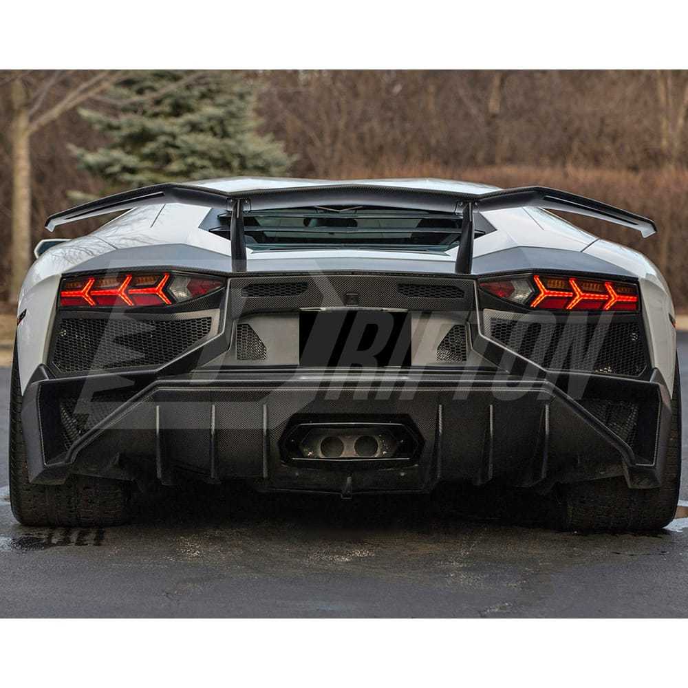 SV Style Dry Carbon Fiber Rear Bumper For Lamborghini Aventador LP700-4 LP720 LP750 2011-2015