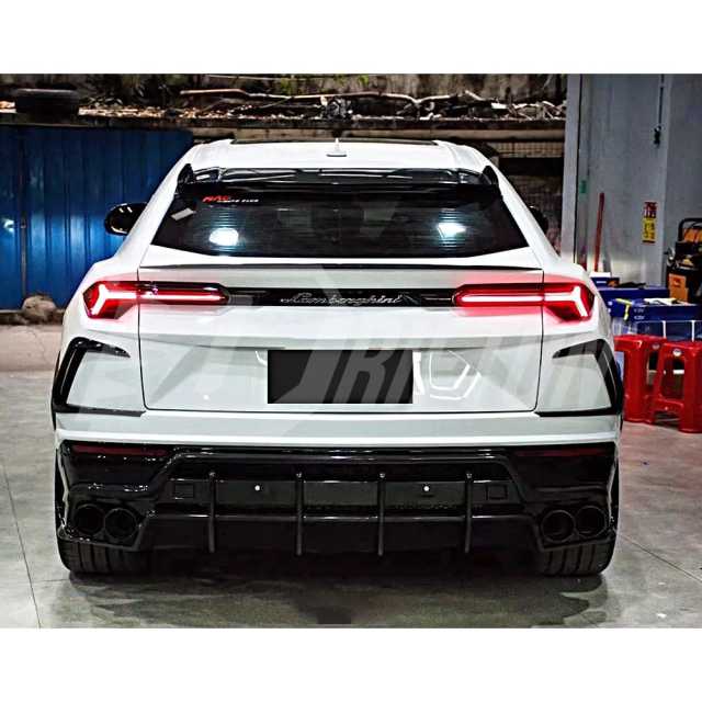 Urus Rear Subframe TopCar Style Dry Carbon Fiber Rear Bumper Vent For URUS 2018-2022
