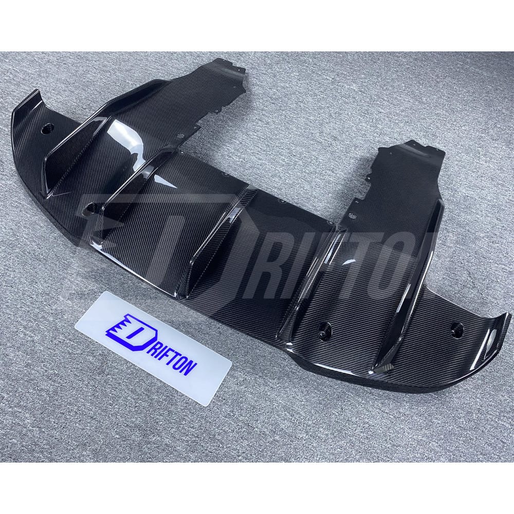 RYFT Style Dry Carbon Fiber Aero Kit For Mclaren 720S 2015-2017