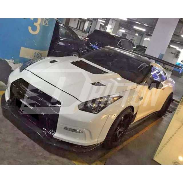 Varis MY13 Style Half Carbon Fiber Front Bumper For Nissan R35 GTR 2008-2016