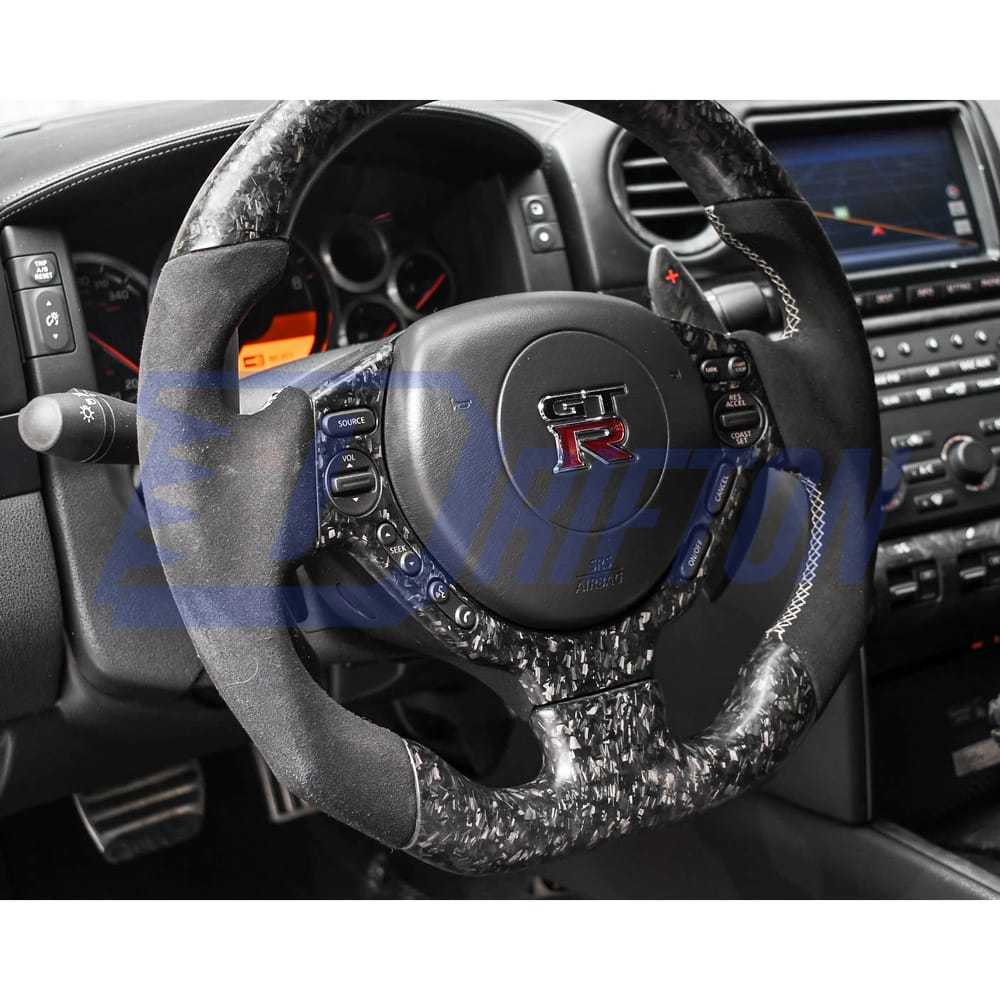 Customzie Carbon Fiber Steering Wheel With Center Trim Cover For Nissan R35 GTR 2008-2016