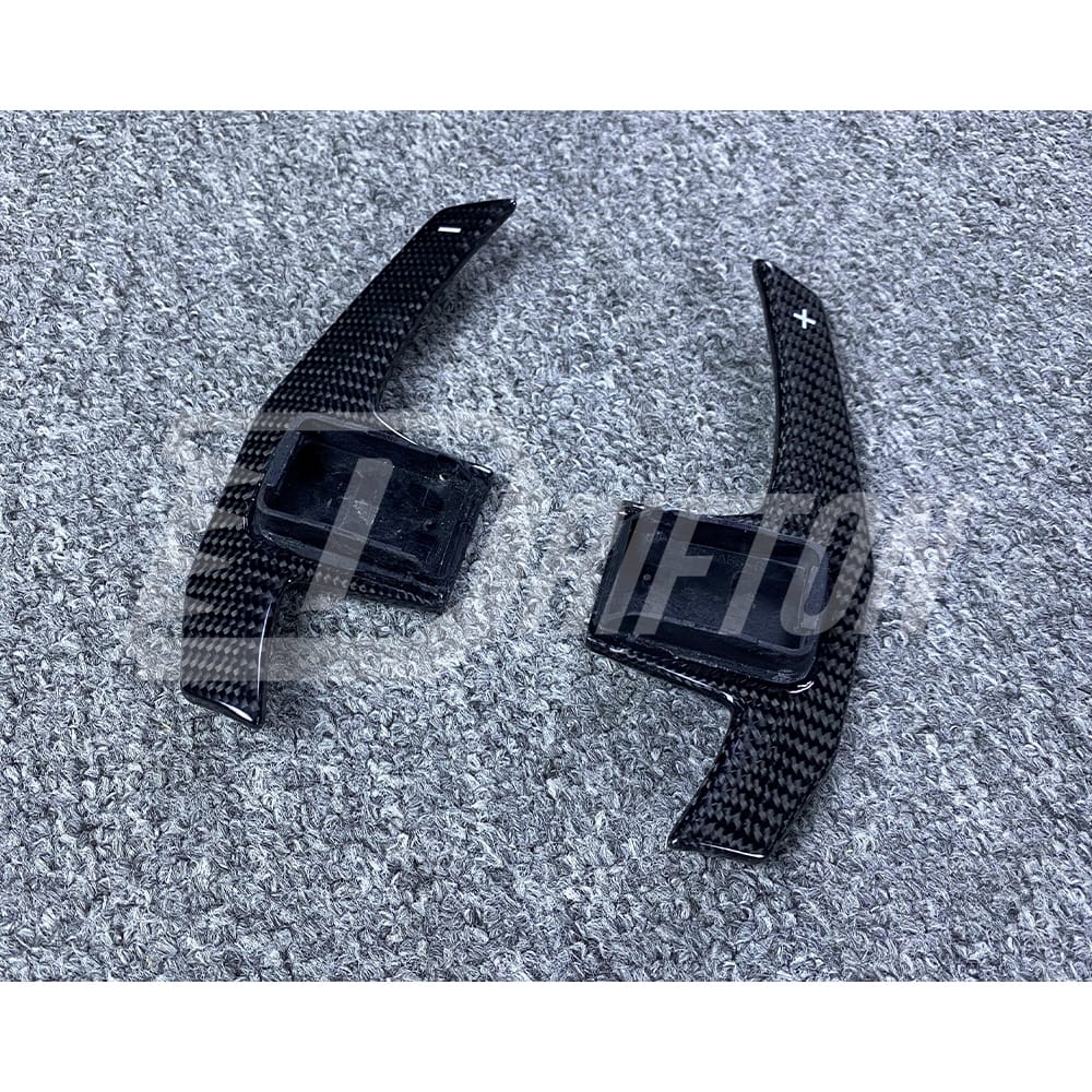 Customize Style Carbon Fiber Shift Light Steering Wheel With Center Trim And Shift Paddle (Perforated) For Nissan R35 GTR 2017-2019