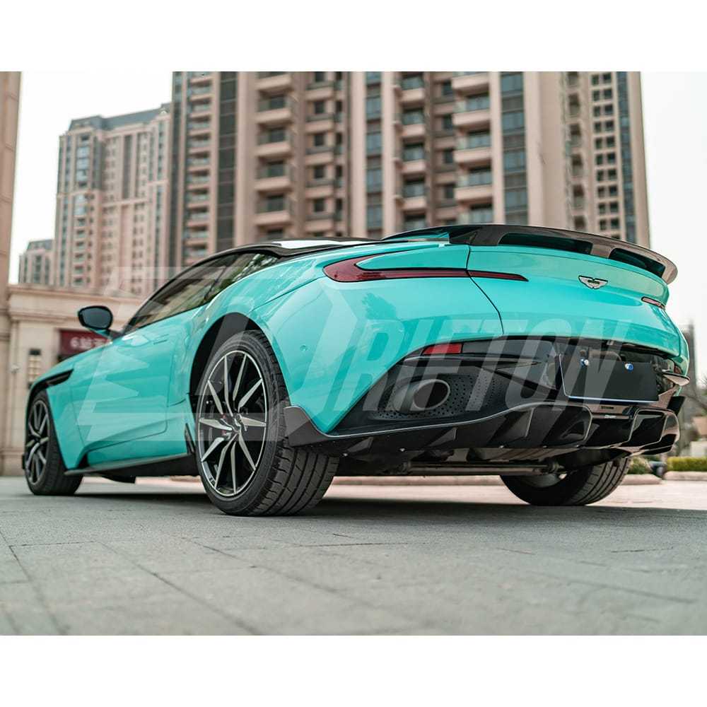 CMST Style Dry Carbon Fiber Rear Diffuser For Aston Martin DB11 2017-2022