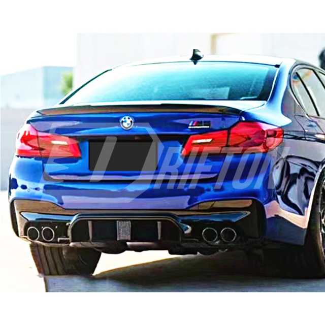 Carbon Fiber Rear Diffuser With LED Light For BMW 5 Series F90 M5 2017-2023