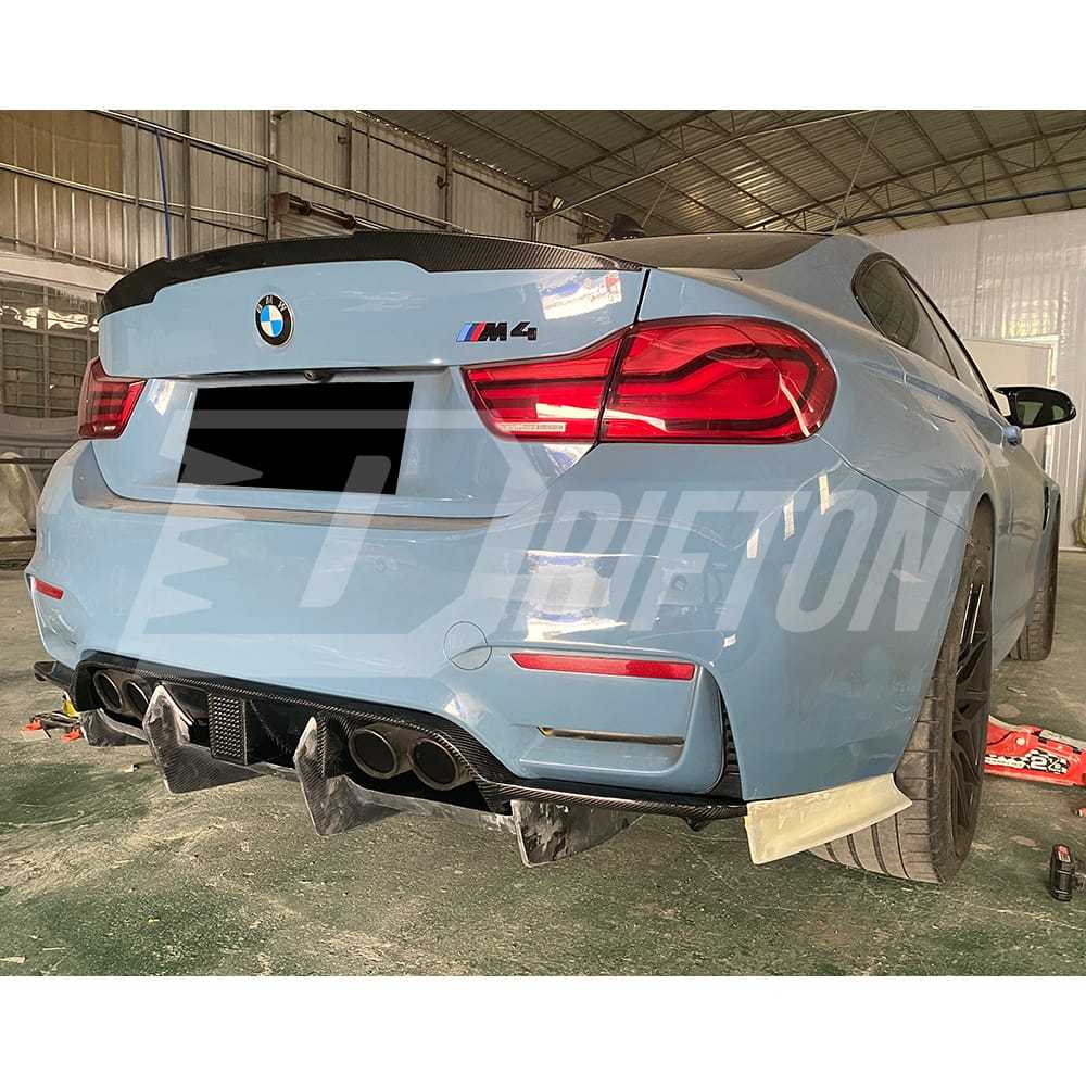OKING Style Dry Carbon Fiber Rear DIffuser With LED Brake Light For BMW M3 M4 F80 F82 F83 2014-2020